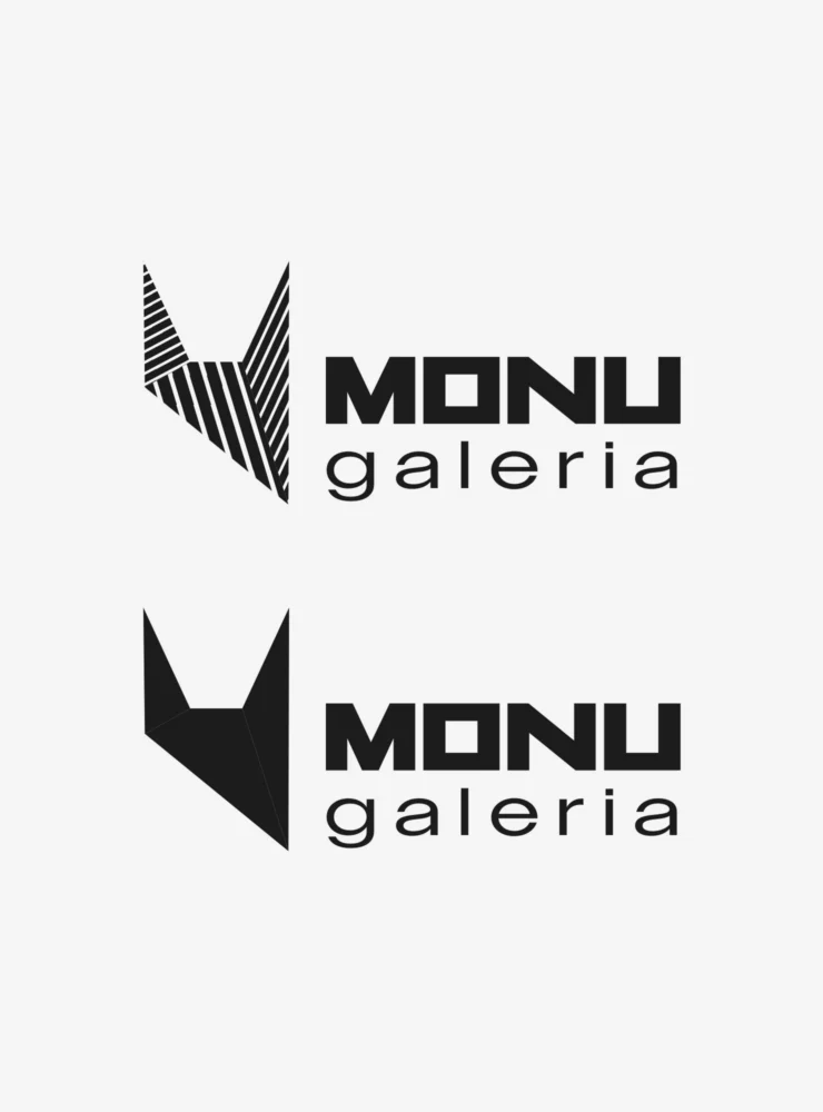 Dos versiones con el texto MONU galeria, cada una junto al símbolo: arriba con el símbolo rayado en tres direcciones, abajo con el símbolo macizo